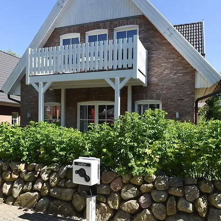 Haus Lachmoewe Waldstrasse * Wyk auf Föhr