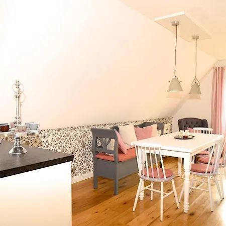 Haus Lachmoewe Waldstrasse Wyk auf Föhr